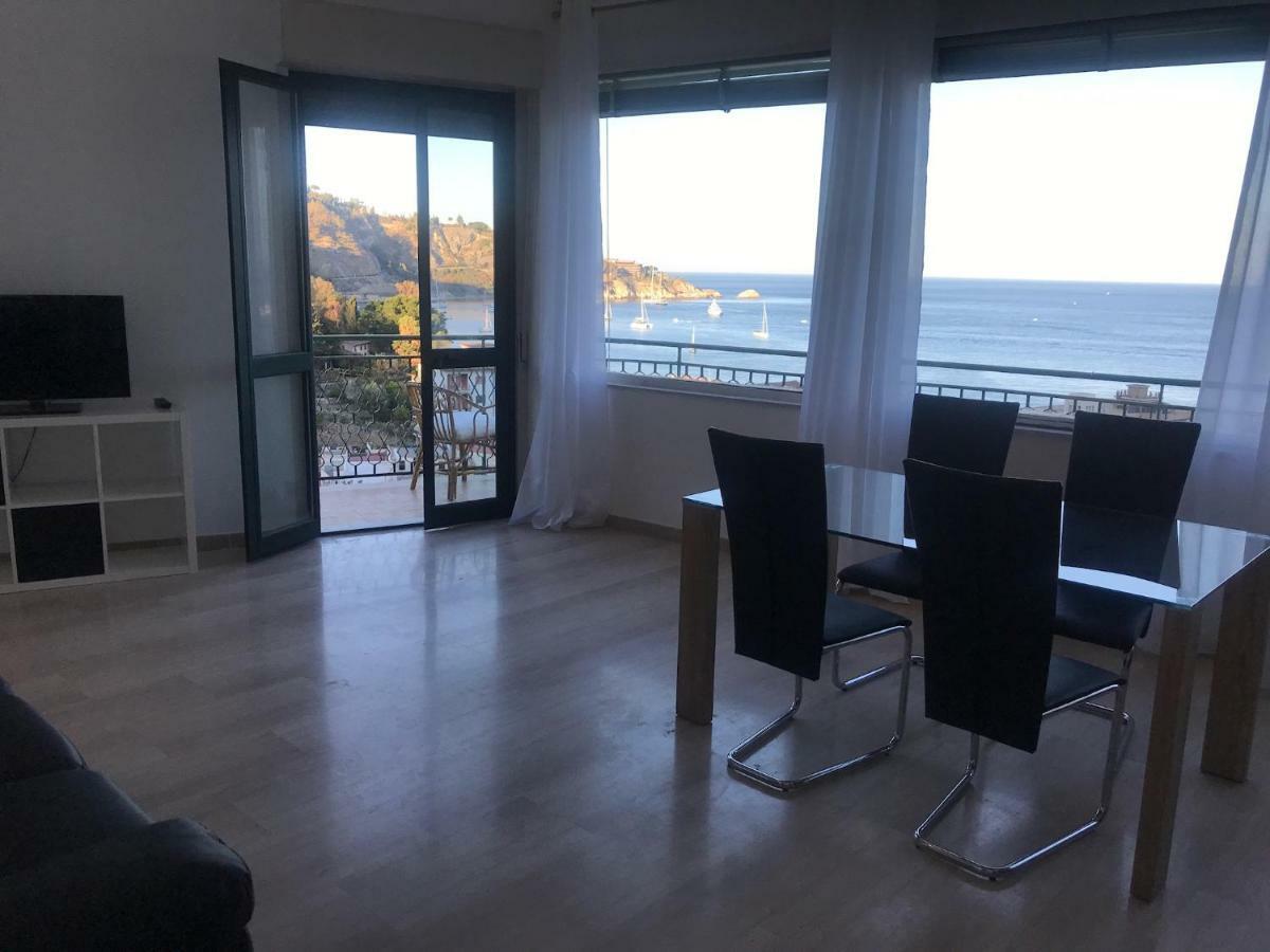 גיארדיני נאקסוס Baia Taormina Apartment מראה חיצוני תמונה
