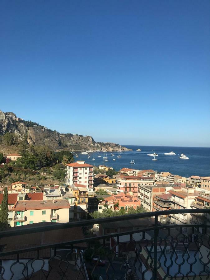גיארדיני נאקסוס Baia Taormina Apartment מראה חיצוני תמונה